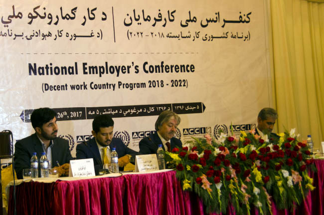وزیر کار و امور اجتماعی: افغانستان پنج سال بعد 4 میلیون بیکار خواهد داشت